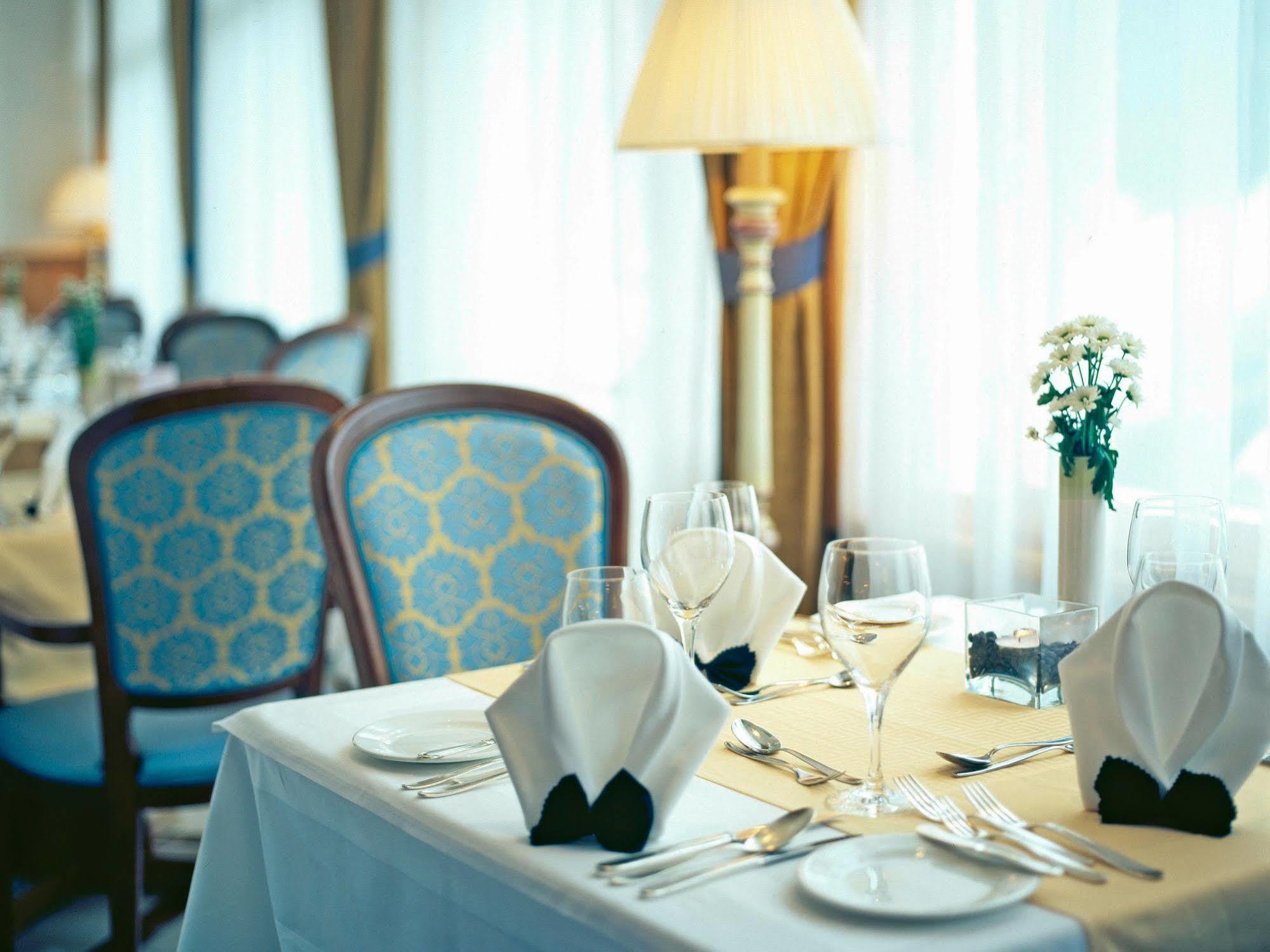 Hotel Cristallo 4*